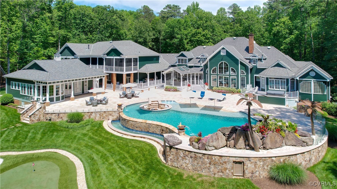 203 Randolph Square Ln