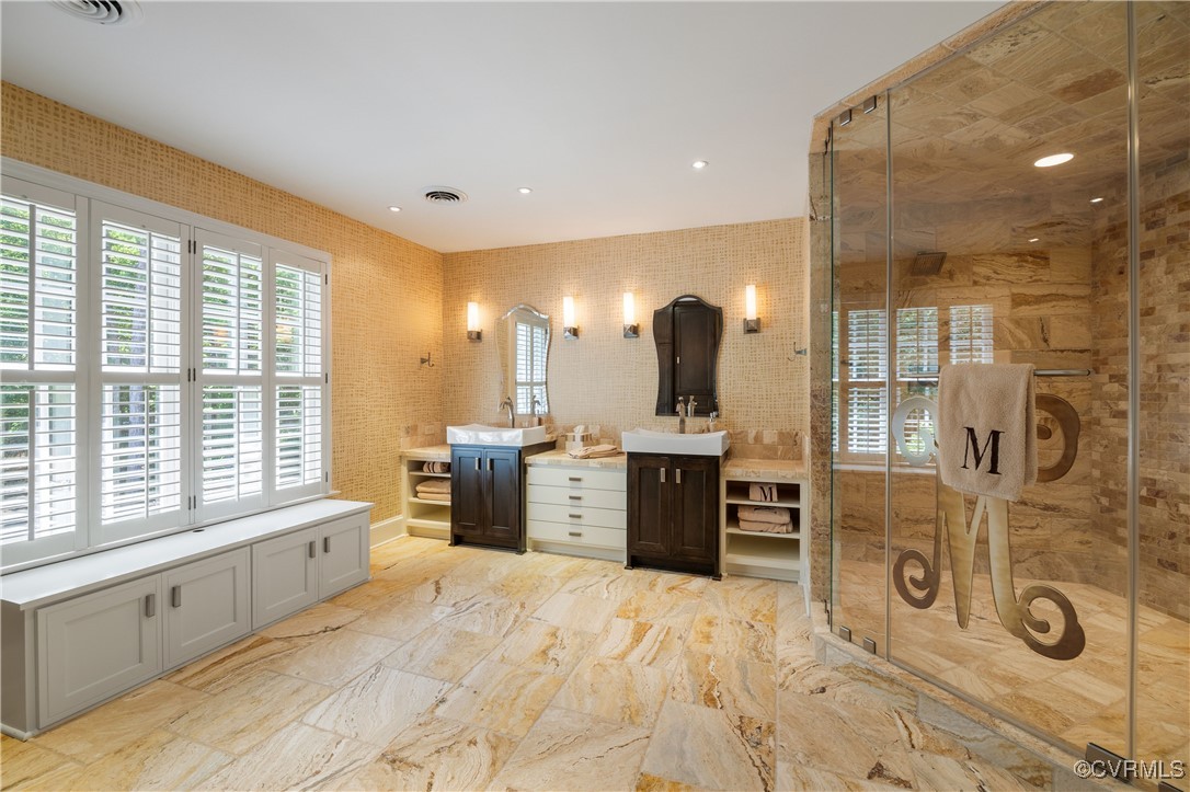 203 Randolph Square Ln