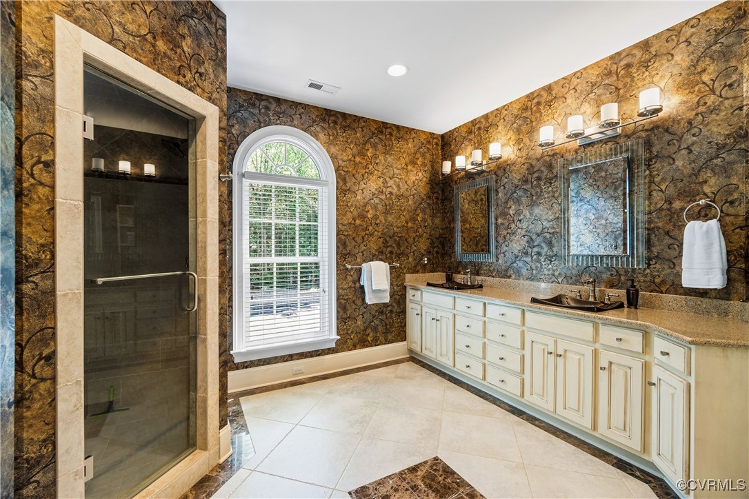 203 Randolph Square Ln