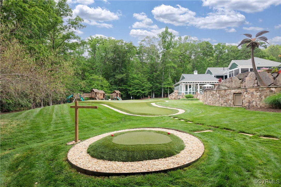 203 Randolph Square Ln