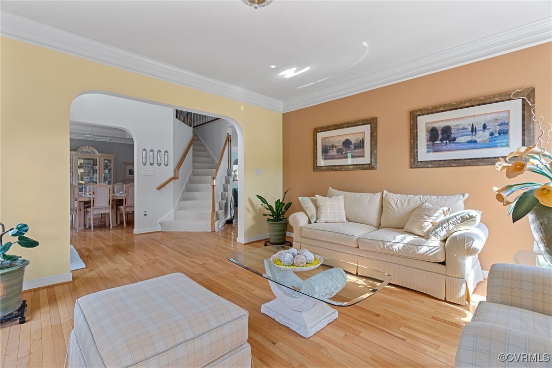 1406 Gravatt Way