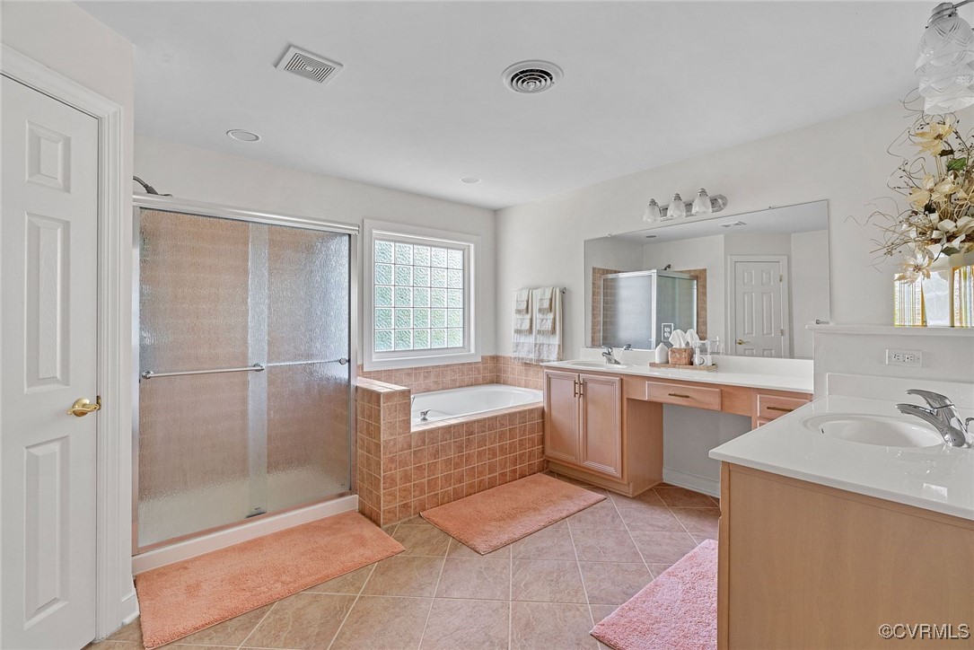 1406 Gravatt Way