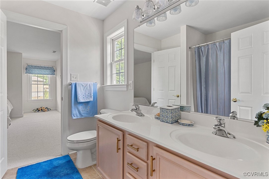1406 Gravatt Way