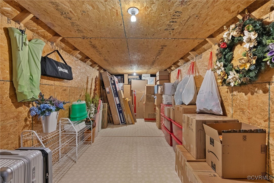 1406 Gravatt Way