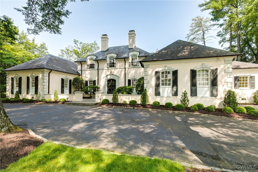 4 Paxton Rd