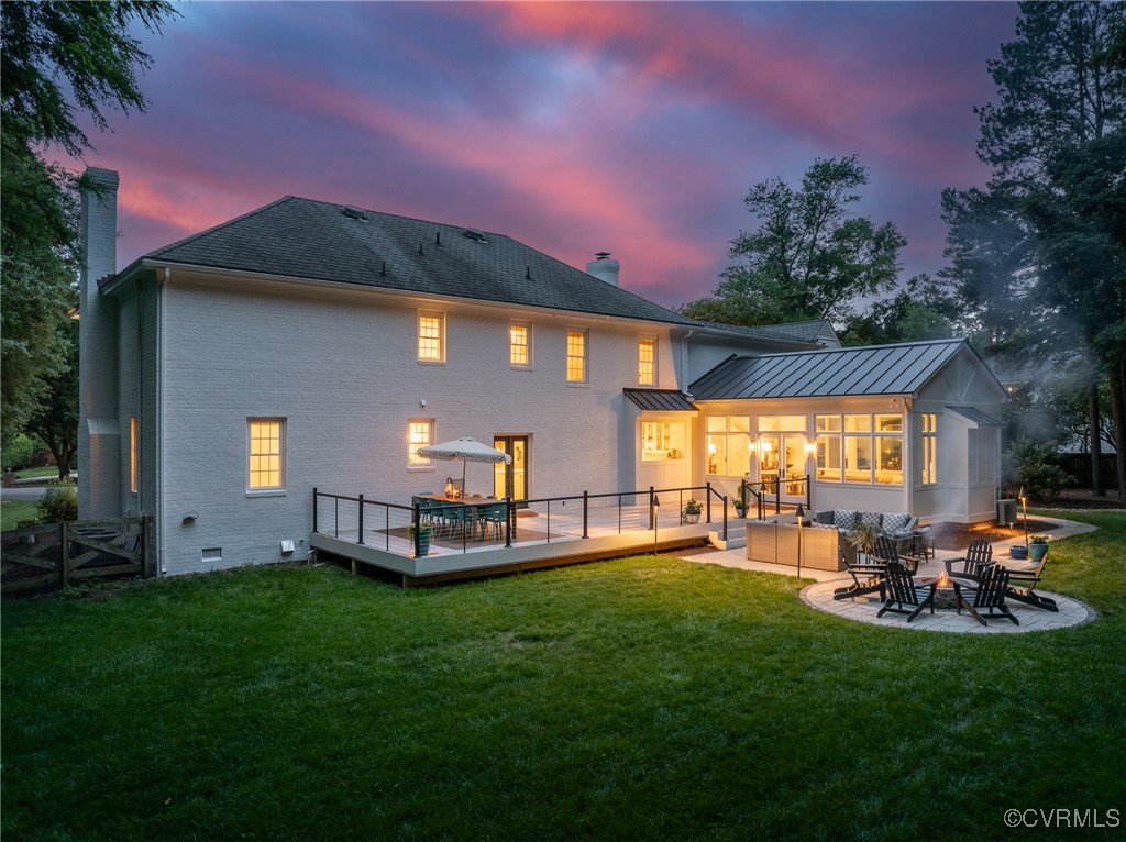 105 N Erlwood Ct