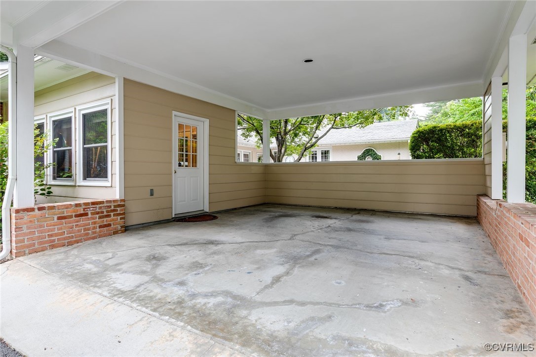 7 Ralston Rd