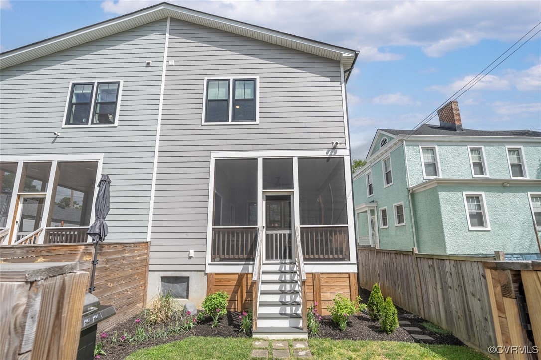 2114 North Ave