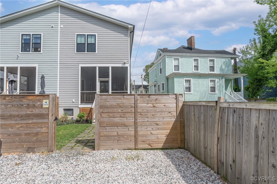 2114 North Ave