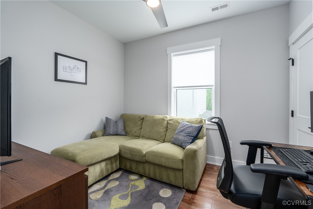 2114 North Ave