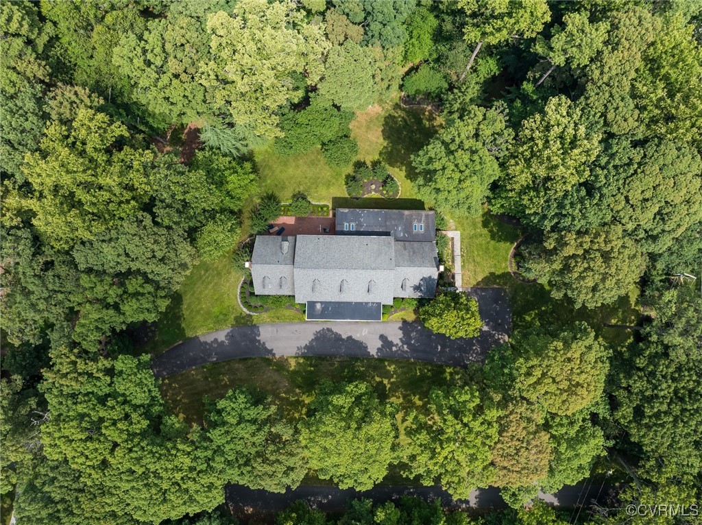 209 Dryden Ln