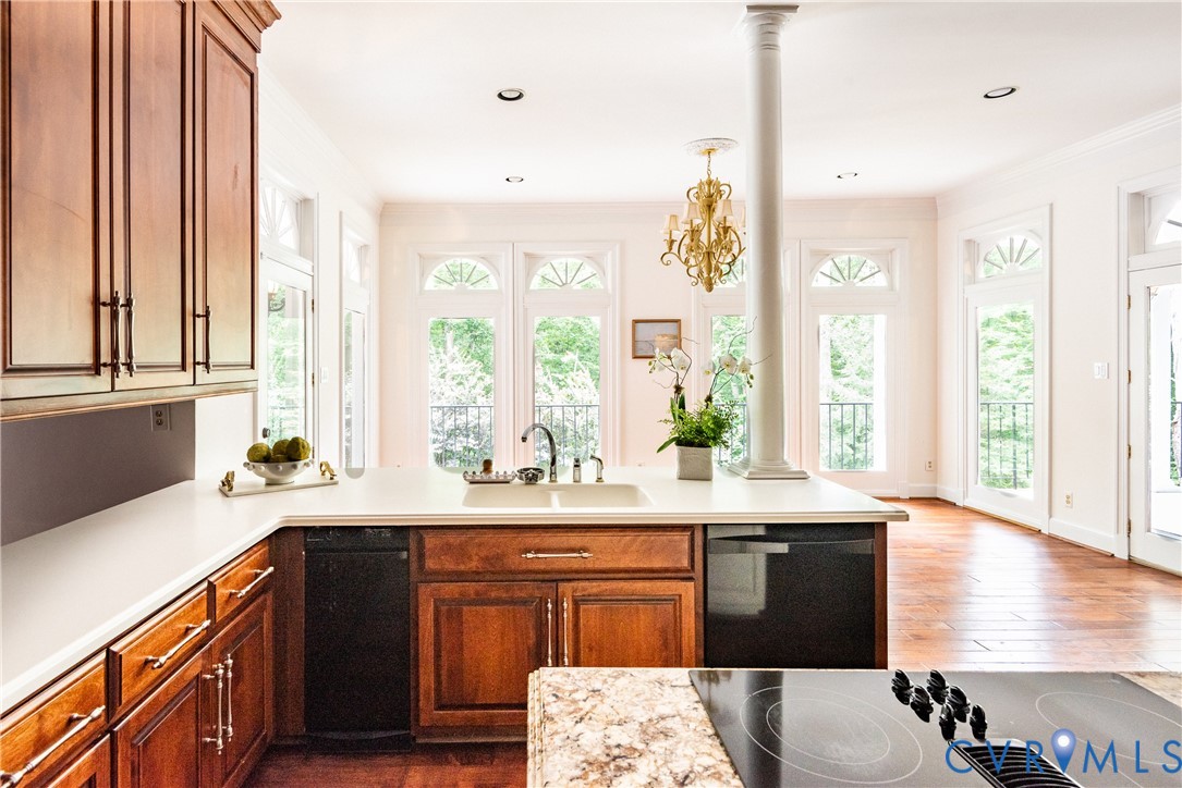 209 Dryden Ln
