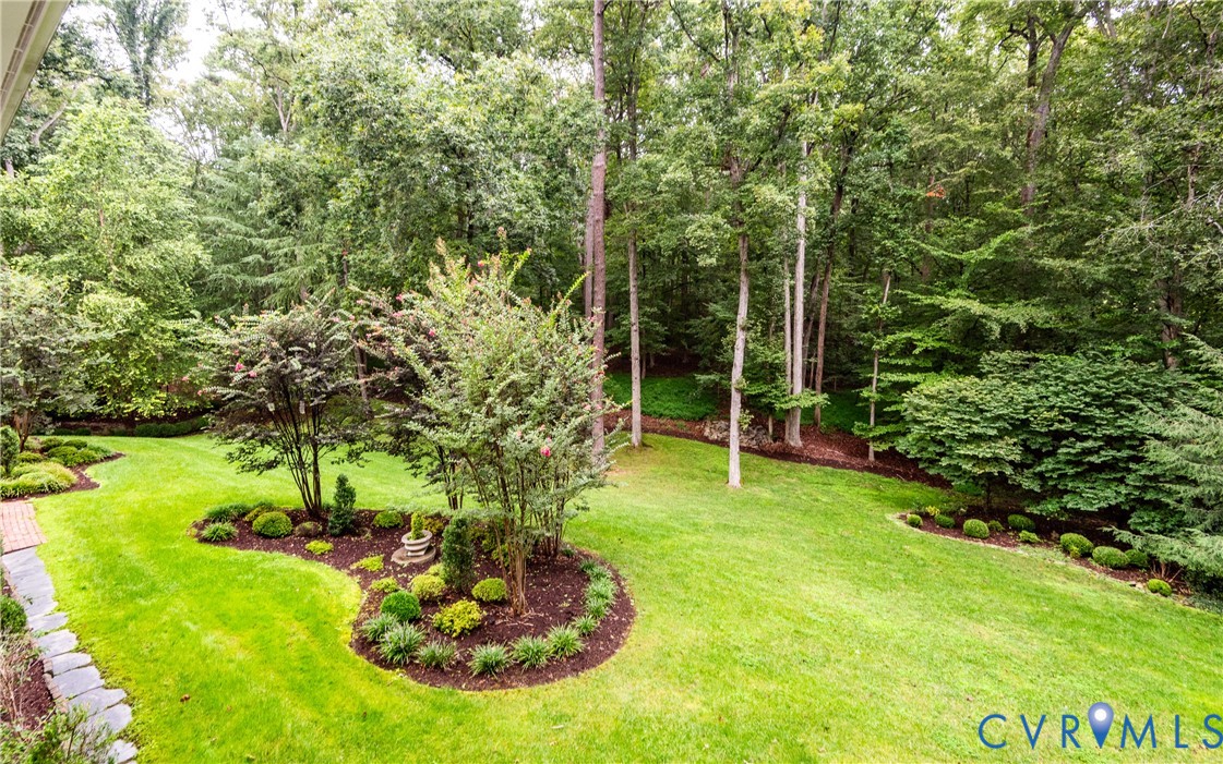 209 Dryden Ln