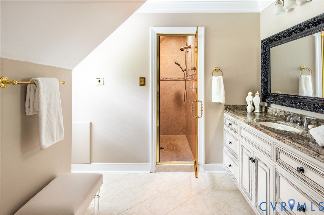 209 Dryden Ln