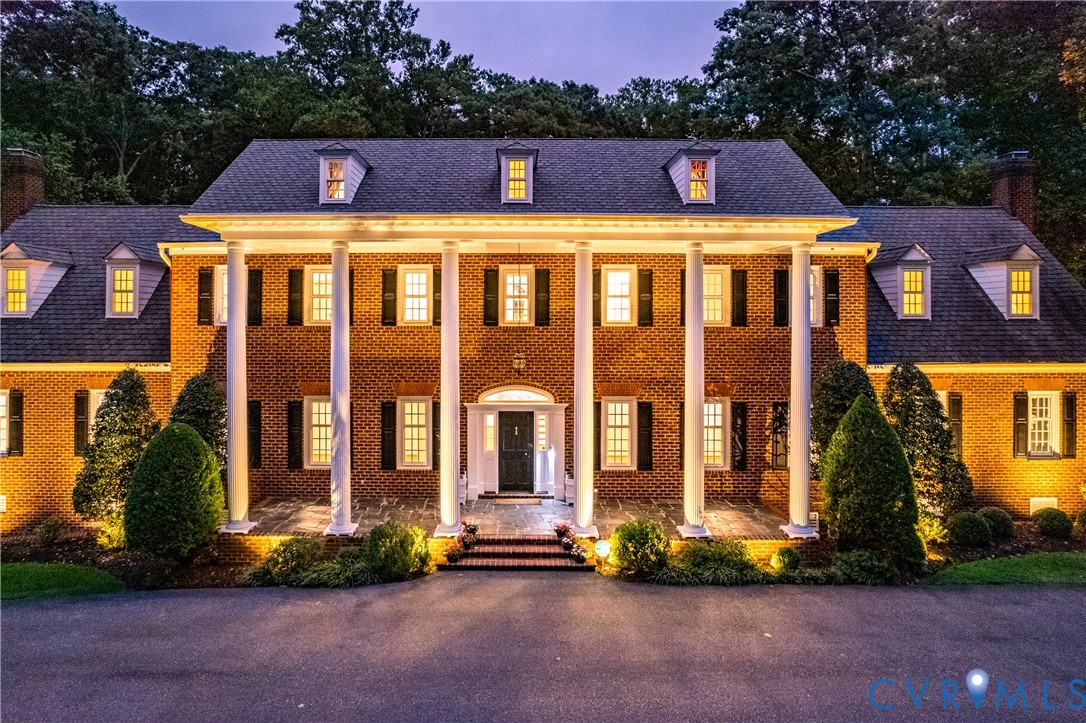209 Dryden Ln