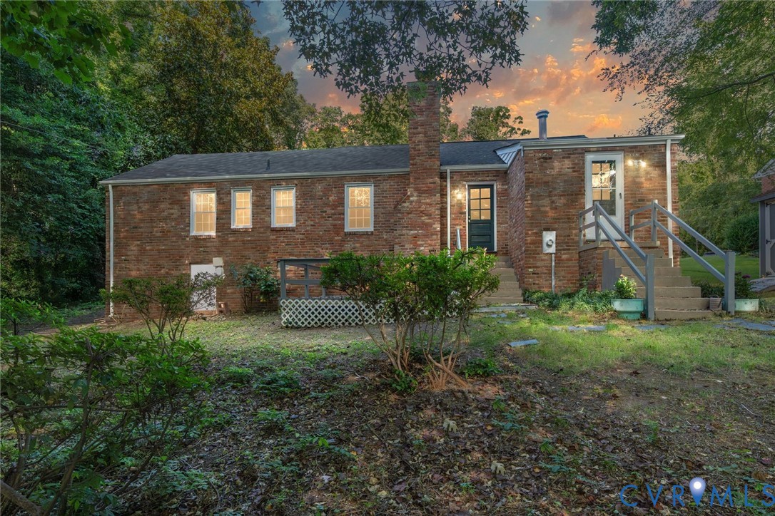 521 Willowtree Dr