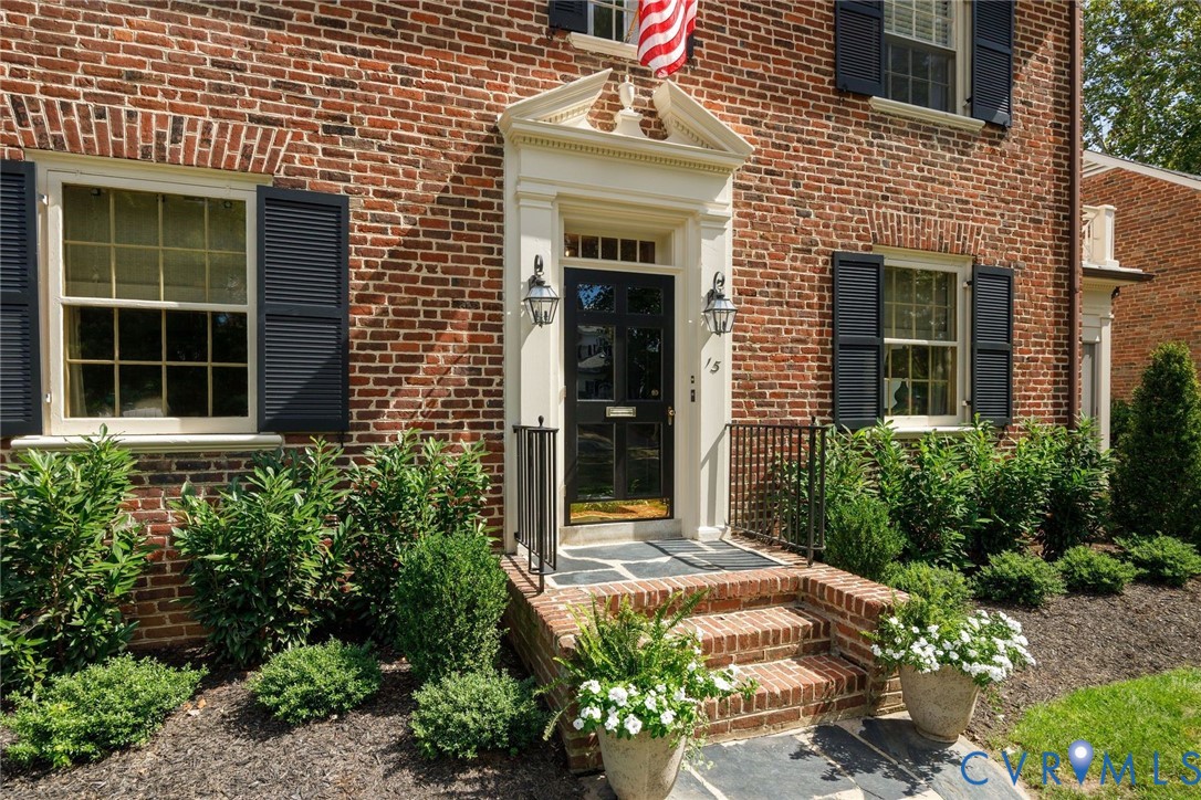 15 Maxwell Rd