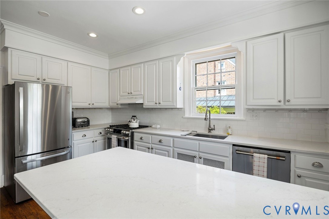 15 Maxwell Rd