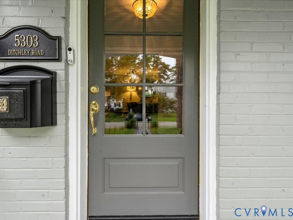 5303 Ditchley Rd