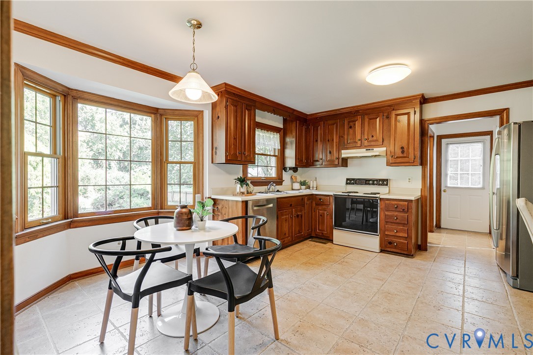 8033 Ellerson Wood Dr