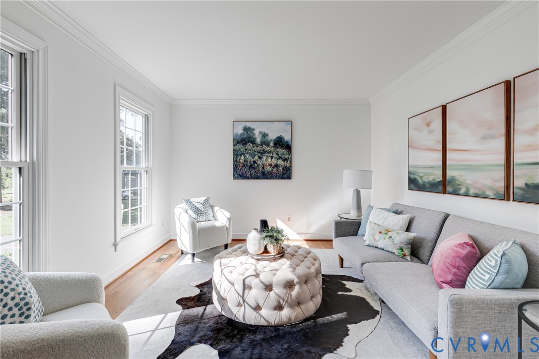 8033 Ellerson Wood Dr