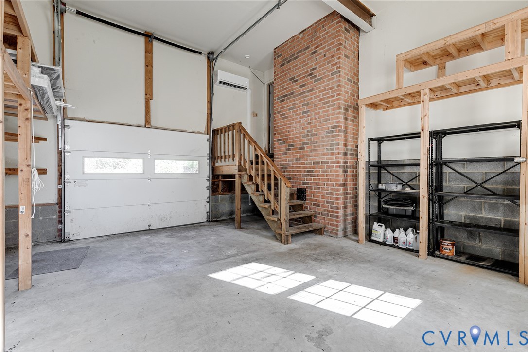 8033 Ellerson Wood Dr