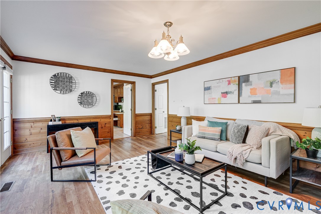 8033 Ellerson Wood Dr