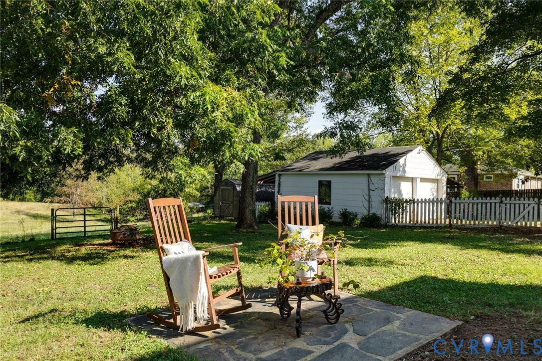 1366 River Rd