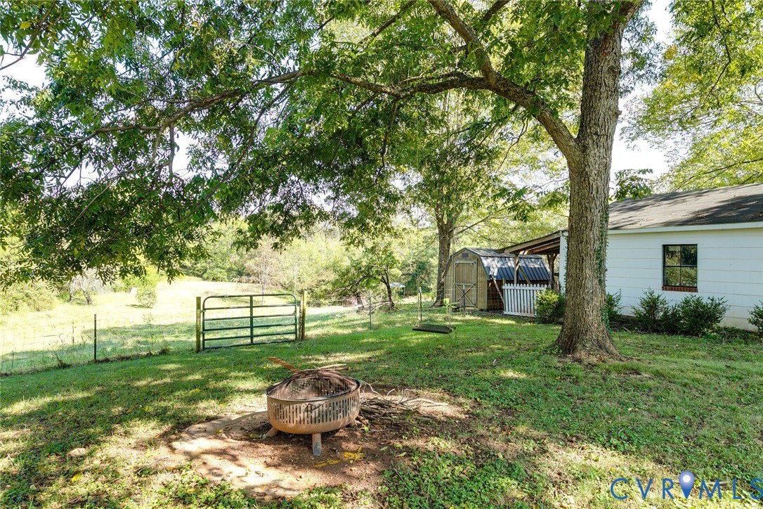 1366 River Rd