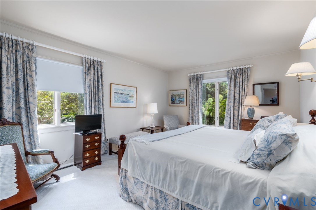 6128 Saint Andrews Cir