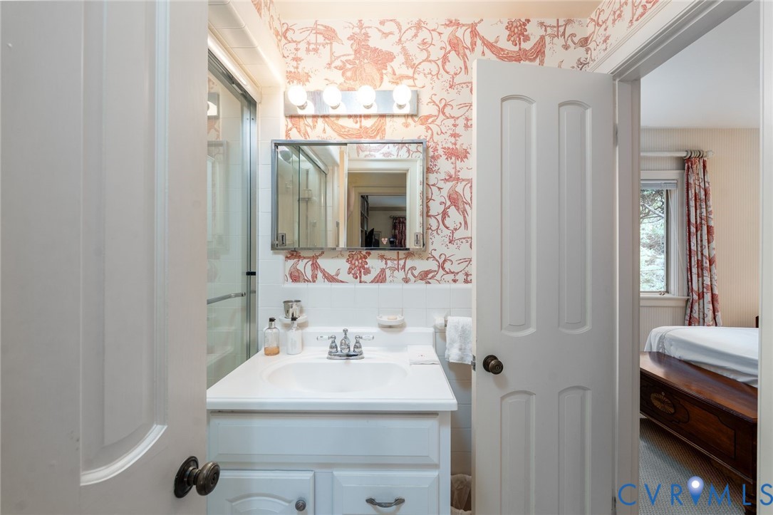 6128 Saint Andrews Cir