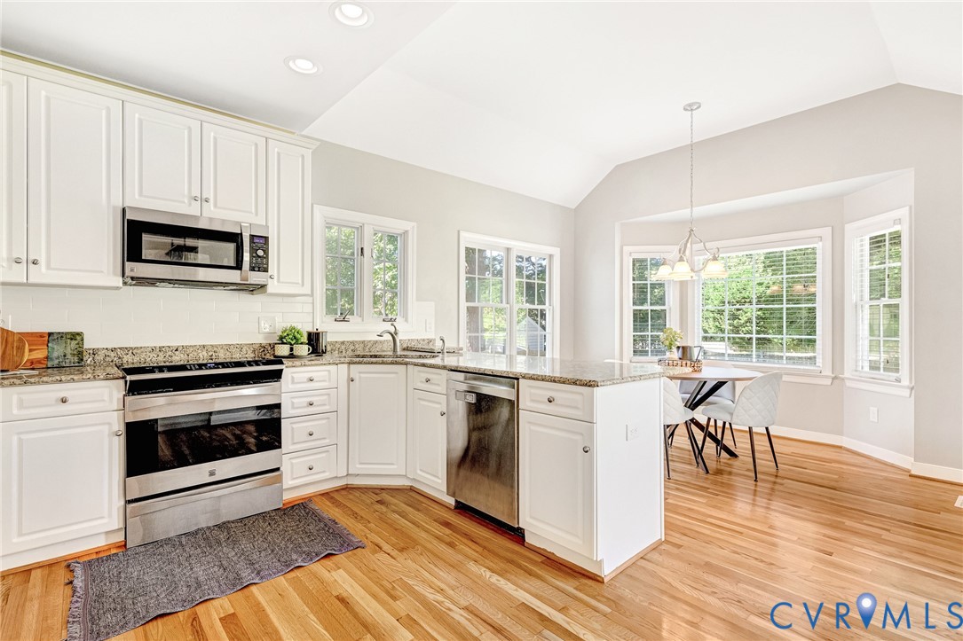 3304 Hazel Tree Ct