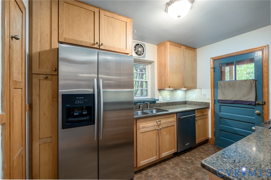 3908 Cary Street Rd Unit#A