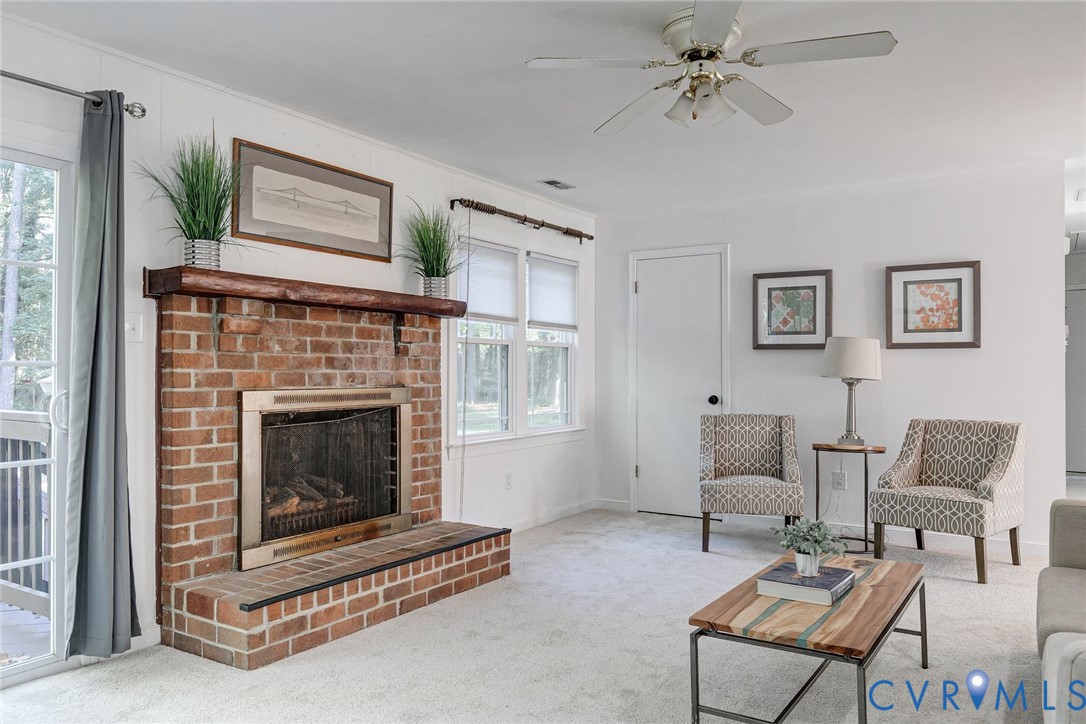 9809 Laurandrew Ct
