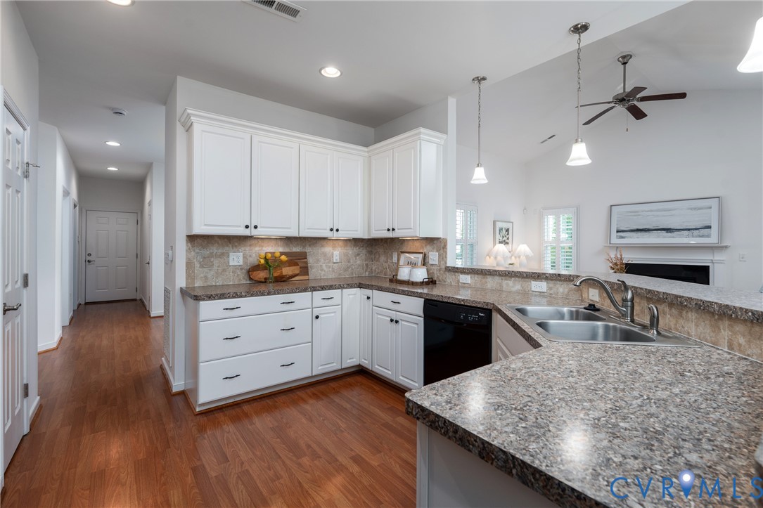 11205 Lantern Way Unit#B