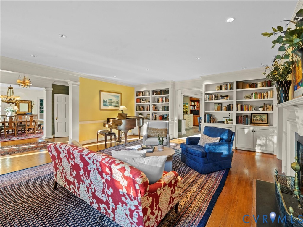 6134 Saint Andrews Cir