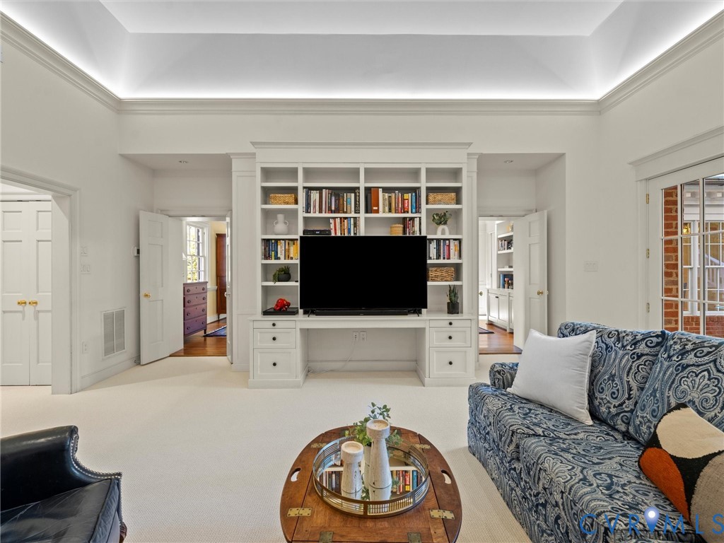 6134 Saint Andrews Cir