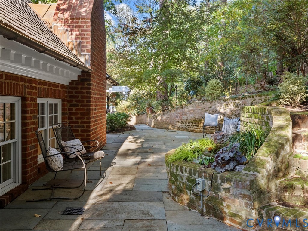 6134 Saint Andrews Cir