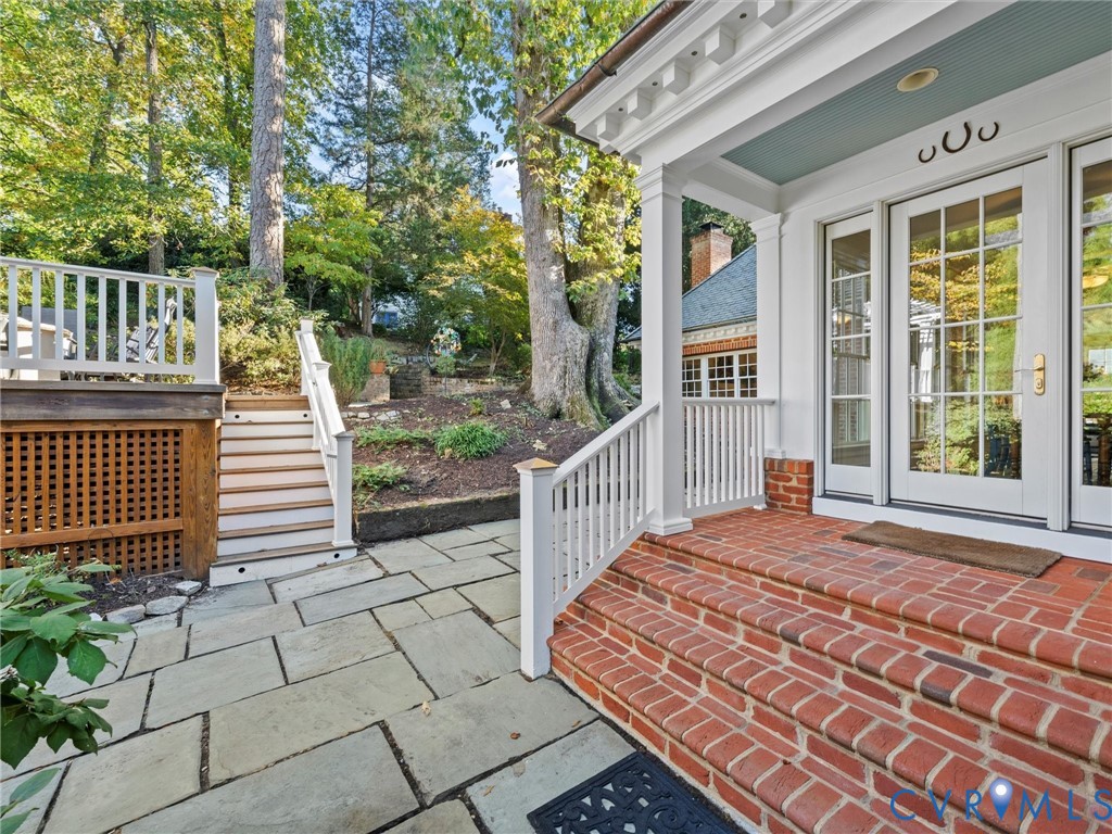 6134 Saint Andrews Cir