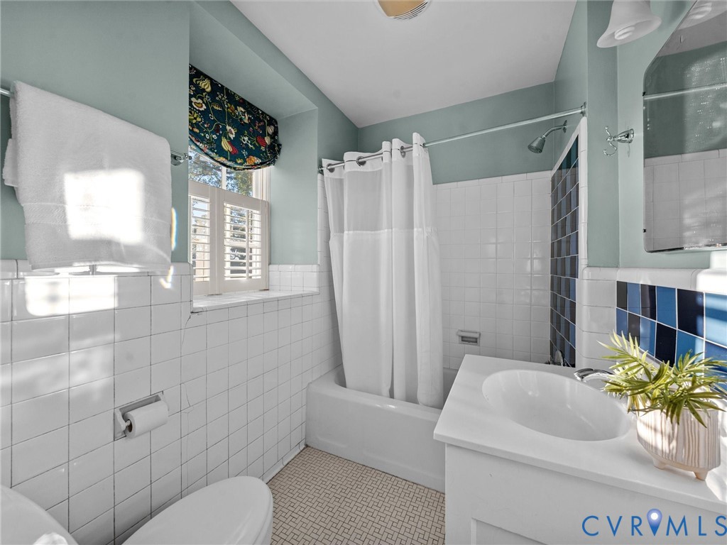 6134 Saint Andrews Cir