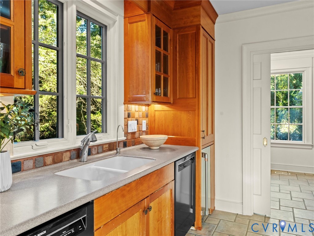 6134 Saint Andrews Cir