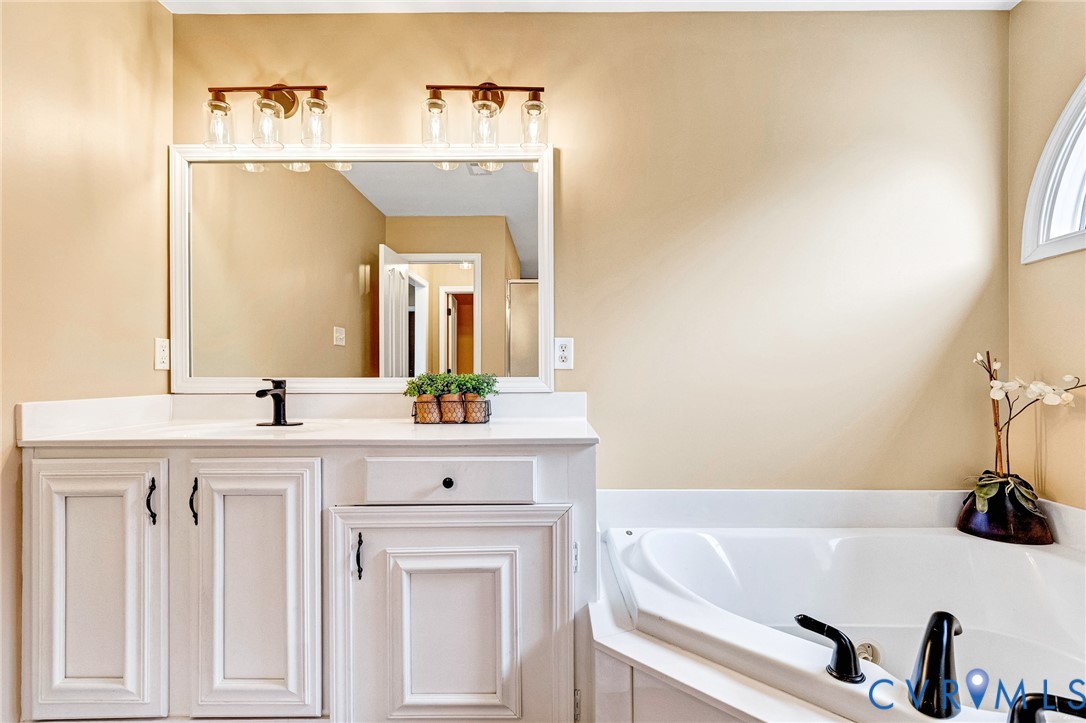 5004 Sadler Place Ter