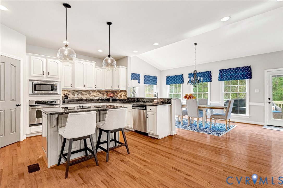 5004 Sadler Place Ter