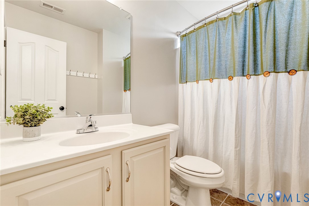 5004 Sadler Place Ter