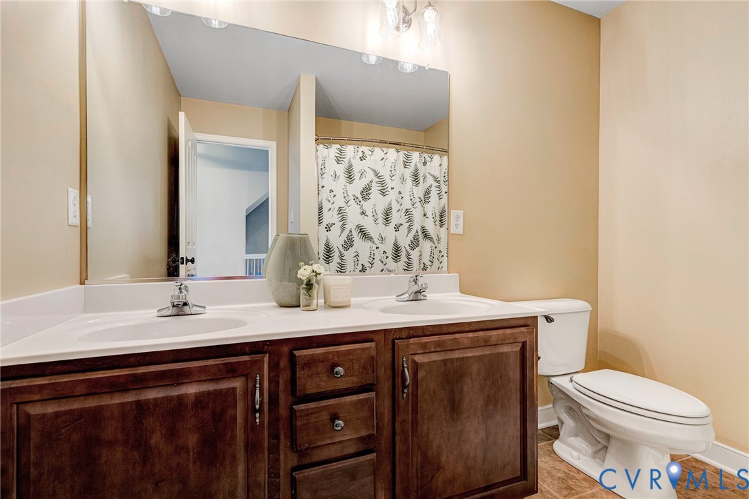 5004 Sadler Place Ter