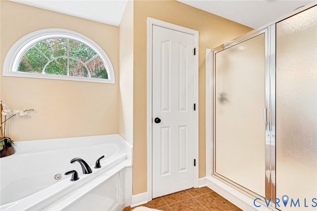 5004 Sadler Place Ter