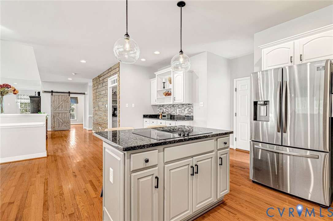 5004 Sadler Place Ter