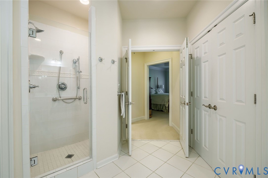 704 Chiswick Park Rd