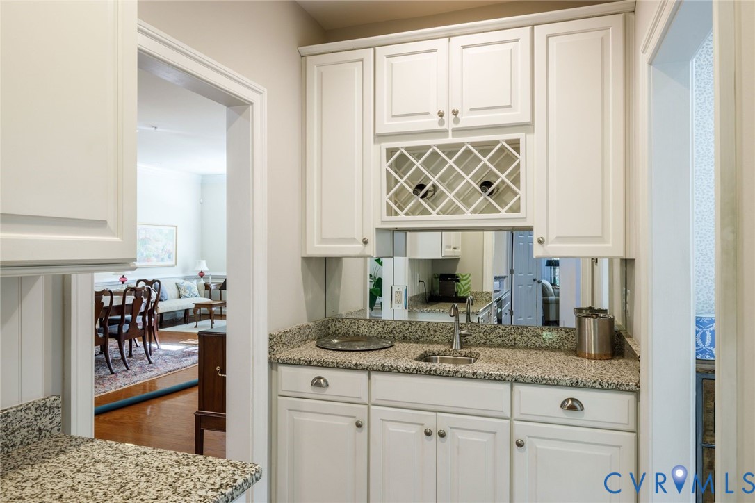 704 Chiswick Park Rd