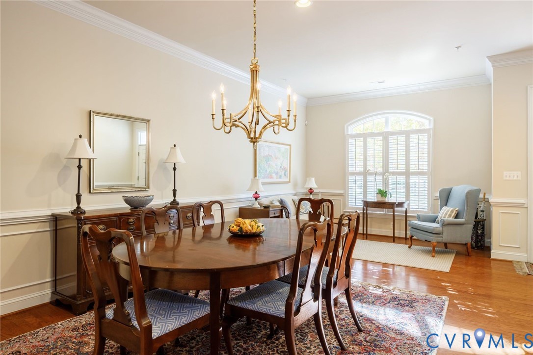 704 Chiswick Park Rd